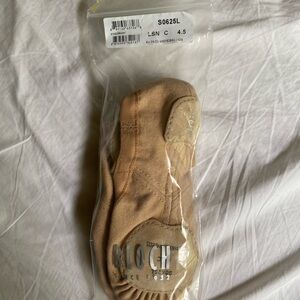 Bloch “Synchrony” canvas women’s ballet flats NWT